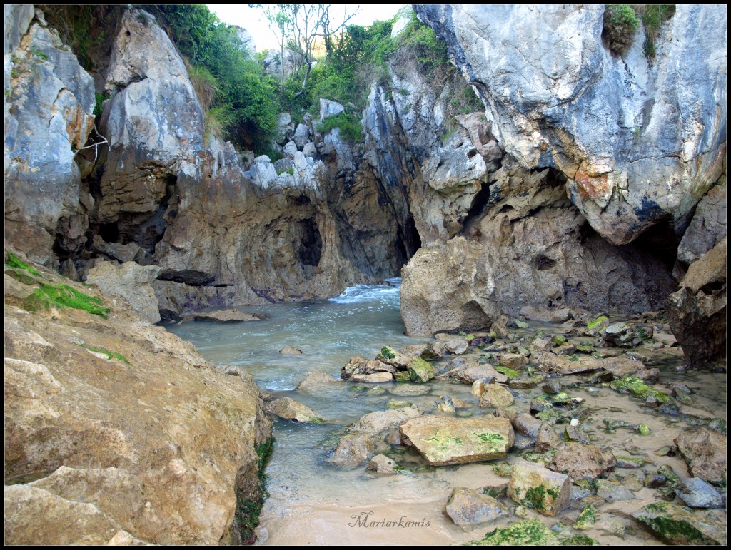 Playa-Gulpiyuri558-1024x771 Ruta por Asturias: Lastres, Gulpiyuri, los bufones de Pria... Viajes   