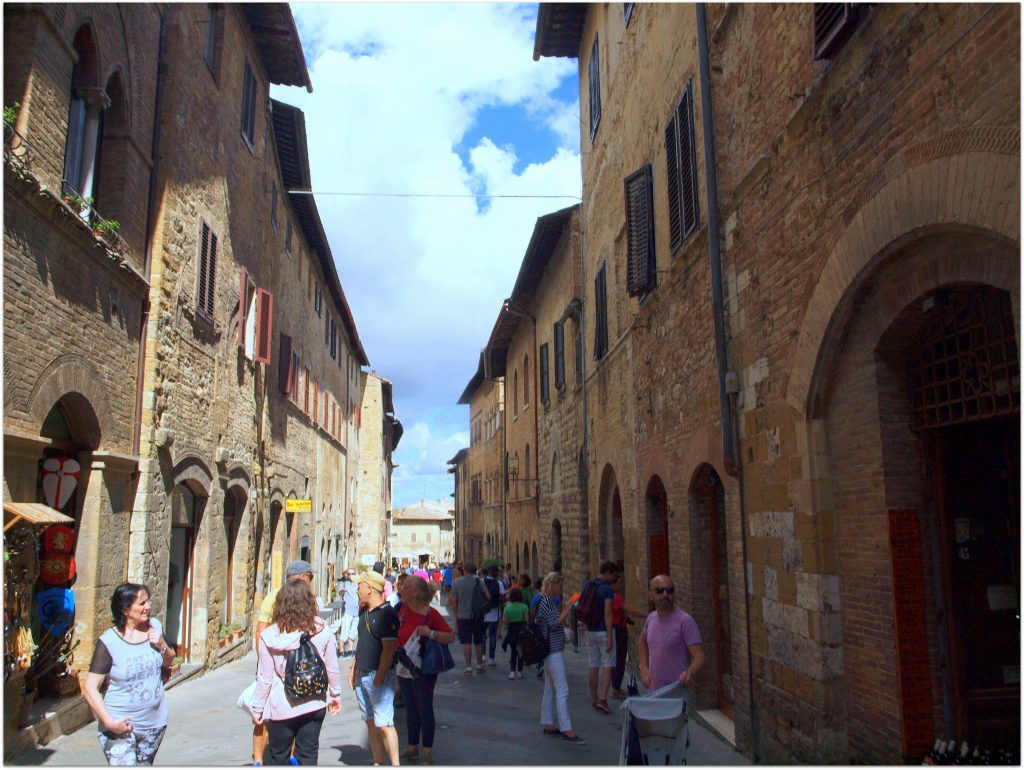 4FLTOURSANGIMINAGNO182-1024x770 10 días en Florencia y Venecia. Tour por La Toscana Viajes   